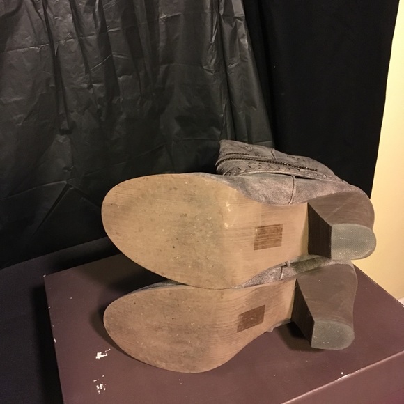 Sheryl Taupe boots by Leila Stone size 7 1/2 Med - Picture 6 of 6